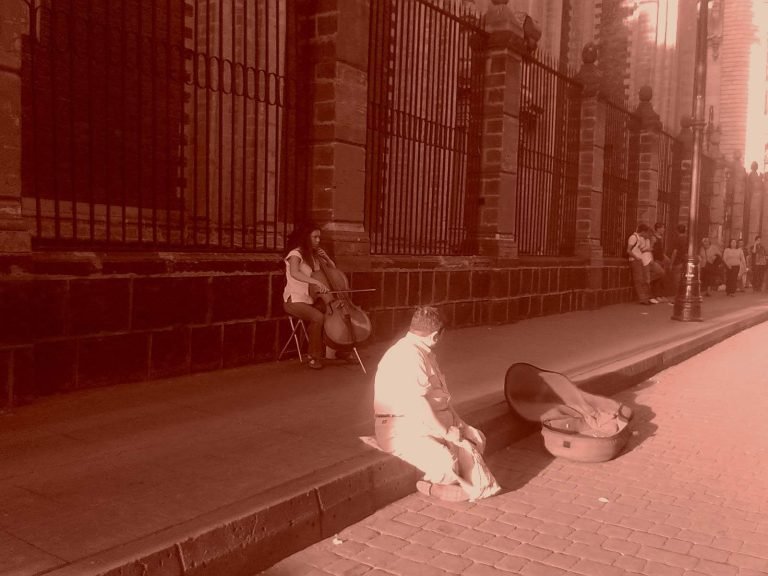 Tocando por el centro histórico